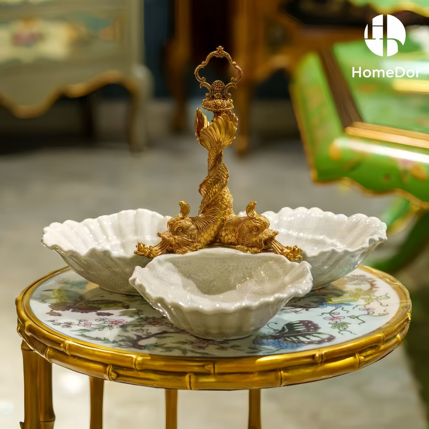 Elegant Hues of European Palaces Gilded Chroma Shell Shaped Porcelain Decorative Dishes/Platters