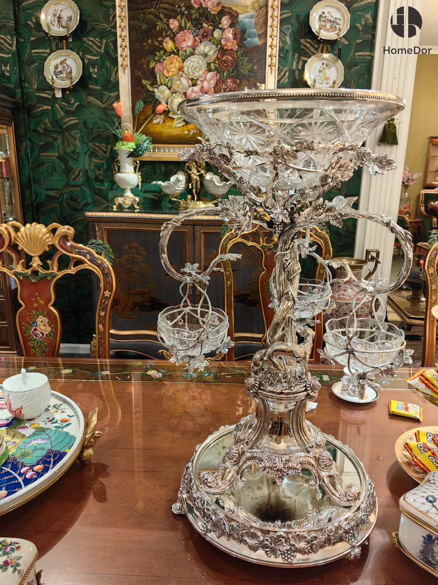 HomeDor × FH&Home | طبق فاكهة مزخرف أنيق على طراز الروكوكو مع كرمة عنب