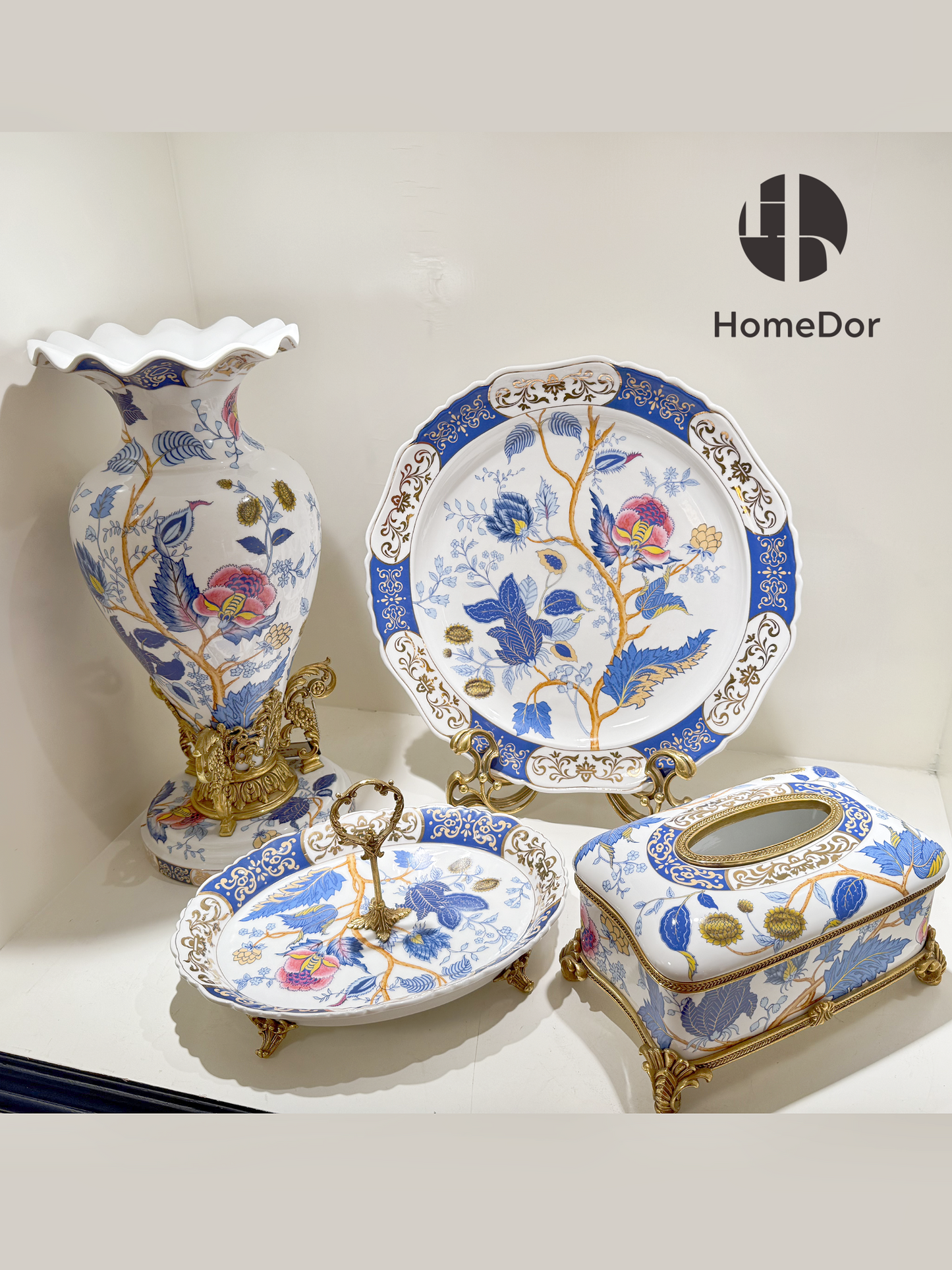 HomeDor-Artistic Porcelain & Lustrous Brass Elegance Table Decor Sets-The Whole Set-
