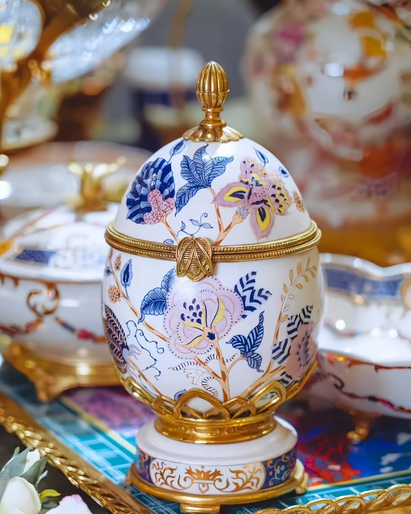 Artistic Pink Blue Porcelain & Lustrous Brass Elegance Table Decor Sets6