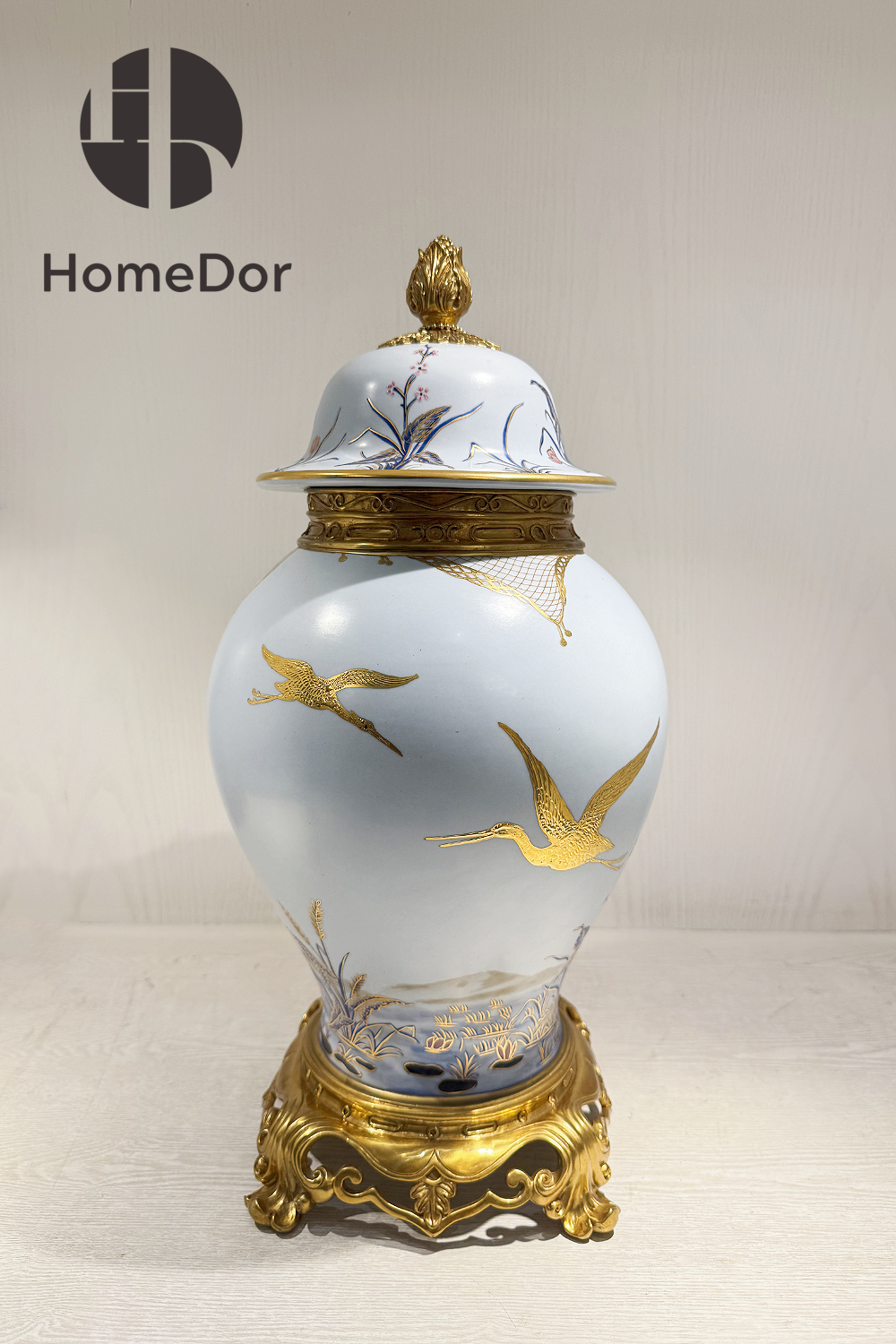 HomeDor Elegant European Porcelain Table Decor Set with Gold-painted Crane Motifs Canister
