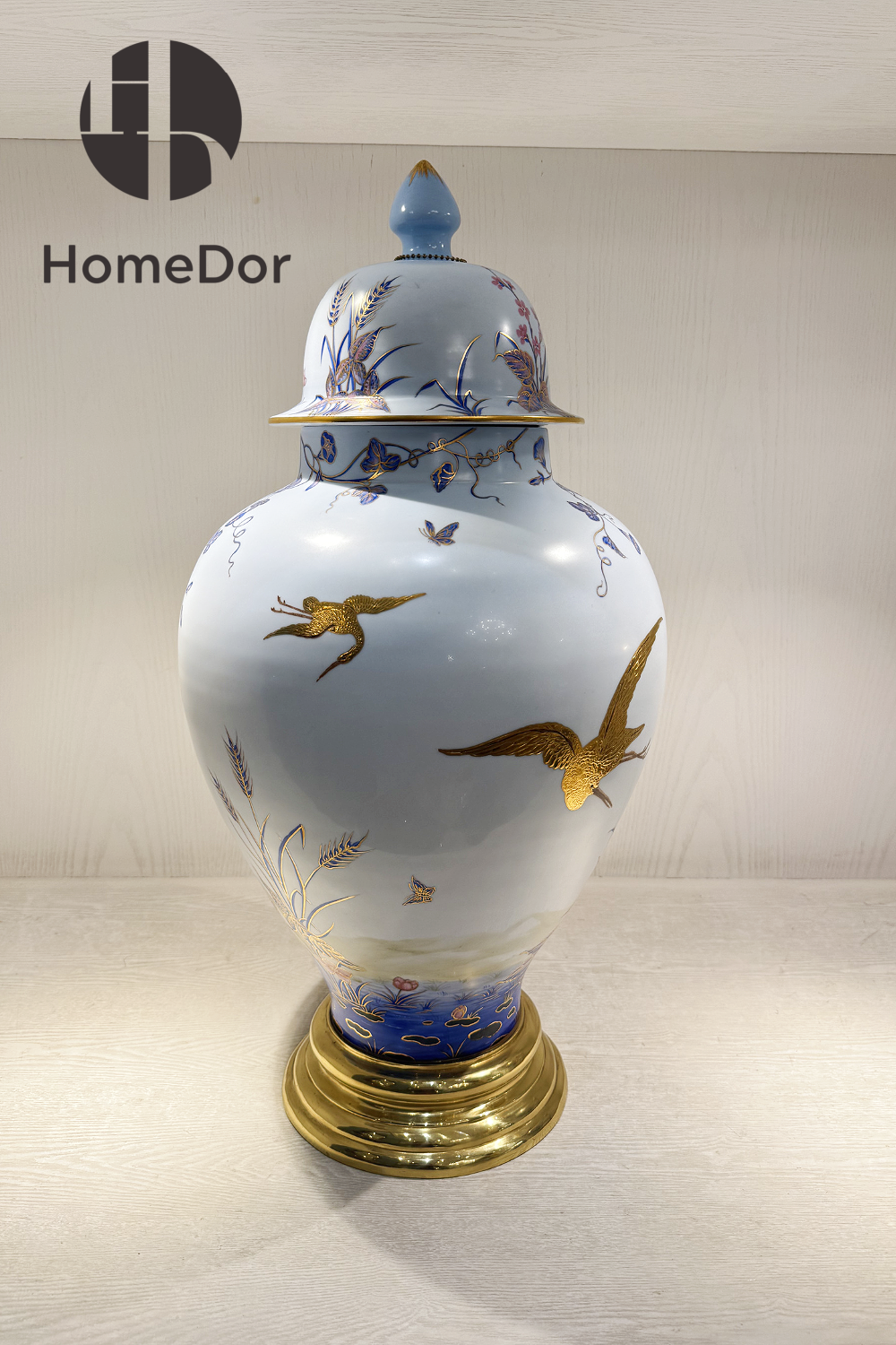 HomeDor Elegant European Porcelain Table Decor Set with Gold-painted Crane Motifs