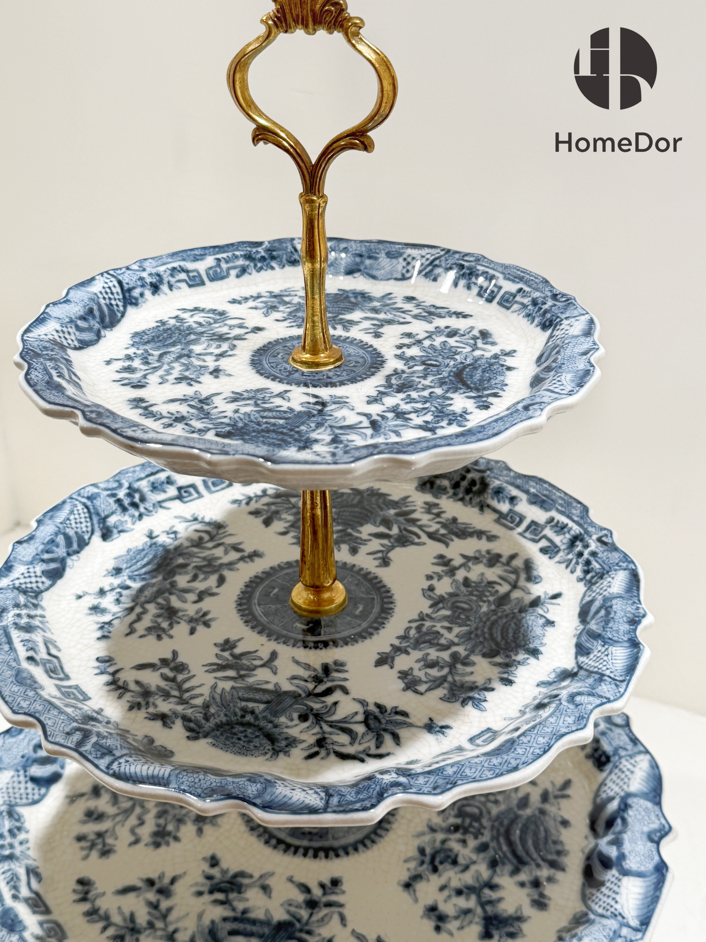 HomeDor Classic Blue and White Porcelain Brass 3-Layer Dessert Serving Tray/Platter-L30cm X W30cm X H43cm-