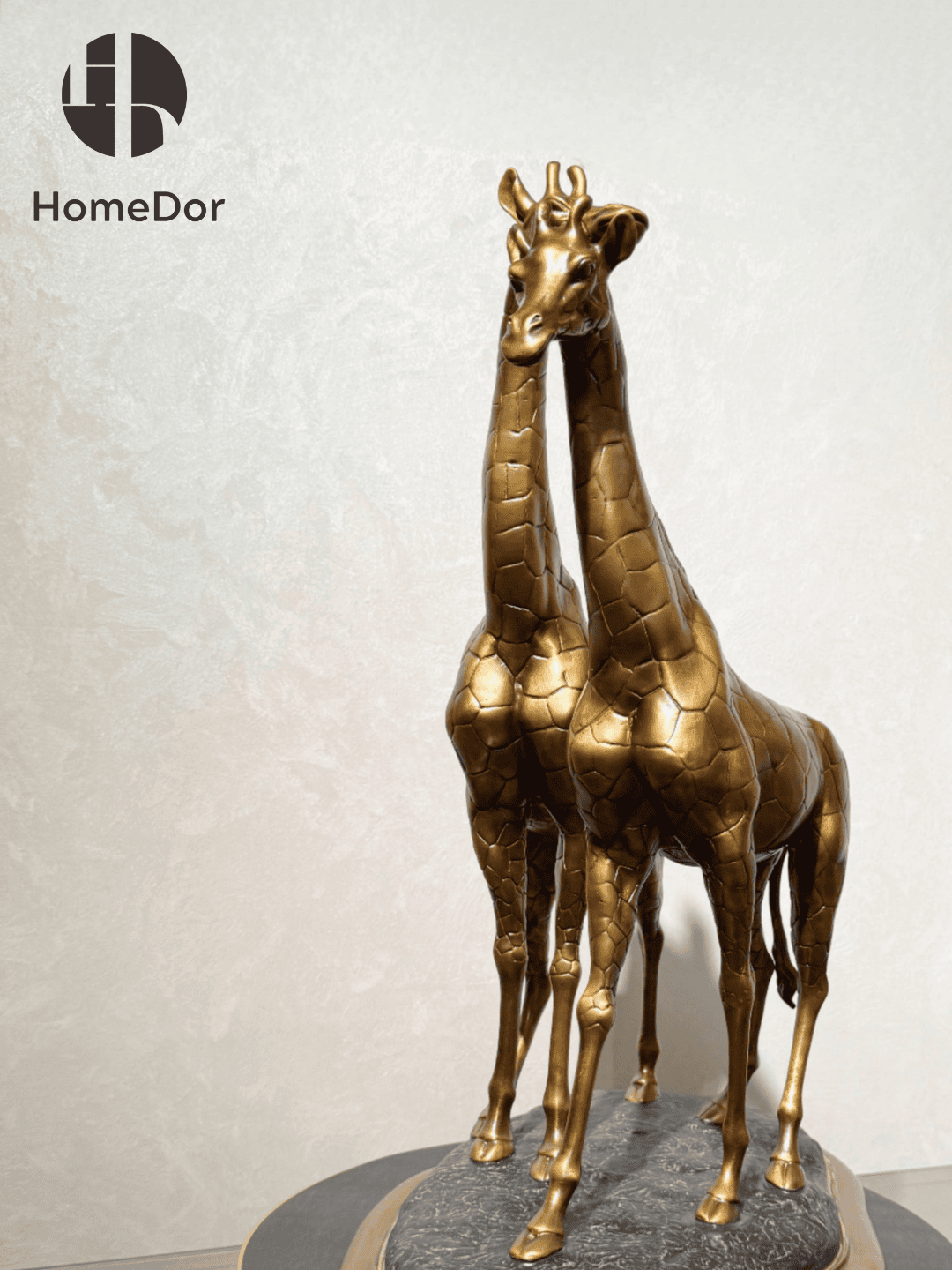 HomeDor Artistic Brass Giraffe Couple Ornament/Sculpture Table Decor-L39cm × W26cm × H49.5cm-