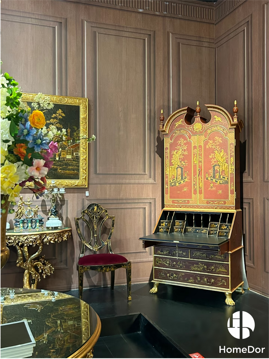 HomeDor × FH&Home | Librería de lujo lacada en rojo y negro