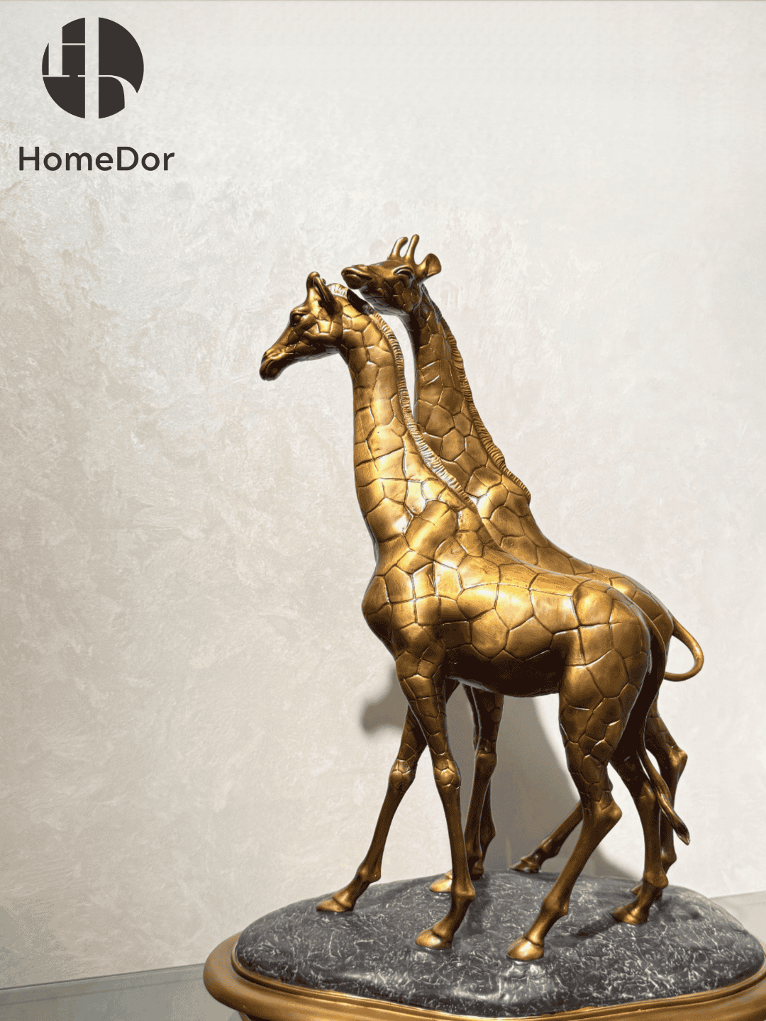 HomeDor Artistic Brass Giraffe Couple Ornament/Sculpture Table Decor-L39cm × W26cm × H49.5cm-