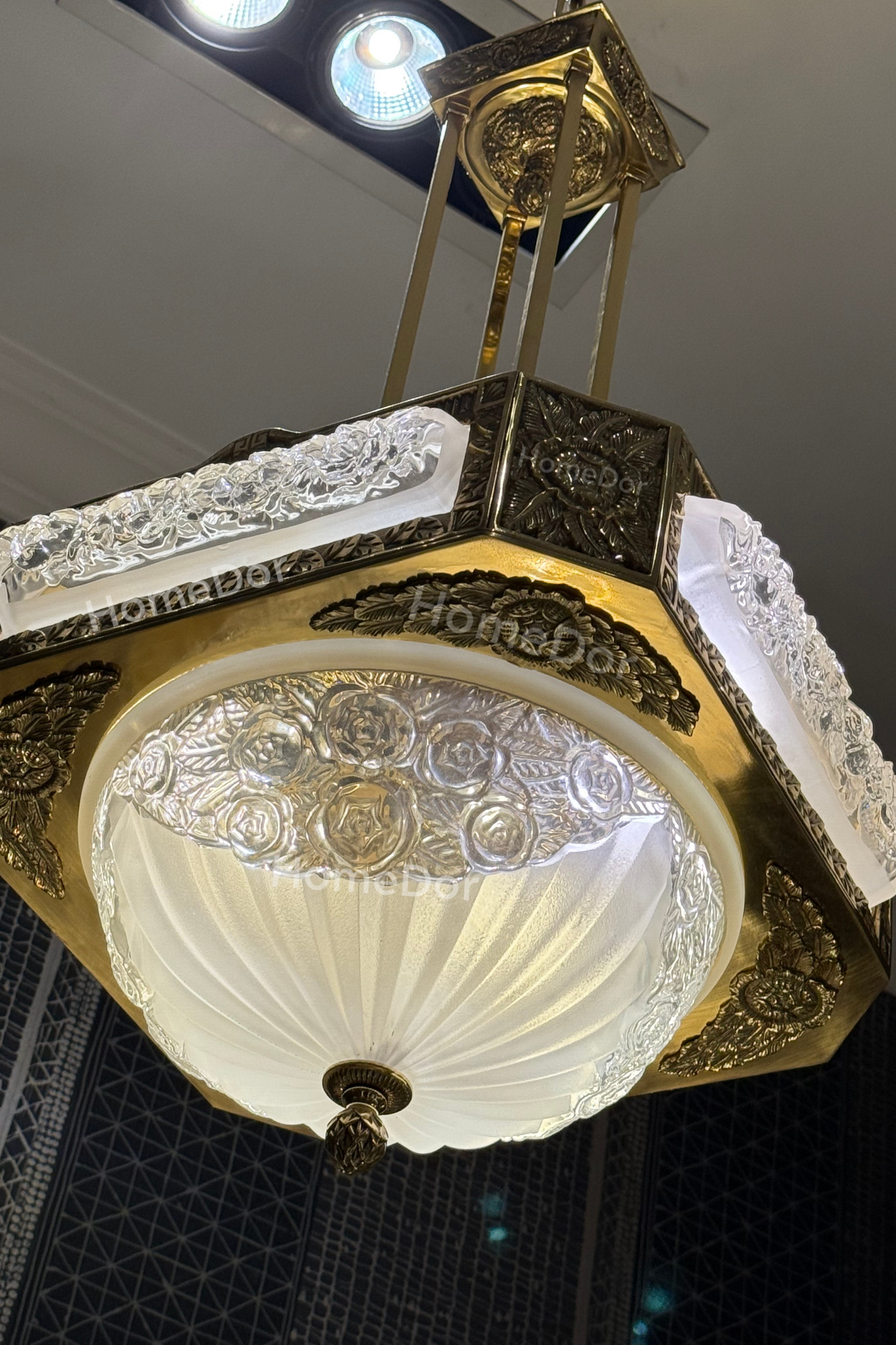 HomeDor-HomeDor × FH&Home | Byzantine Style Carved Glass Chandelier-Chandeliers-D45cm*H65cm-Warm Light-