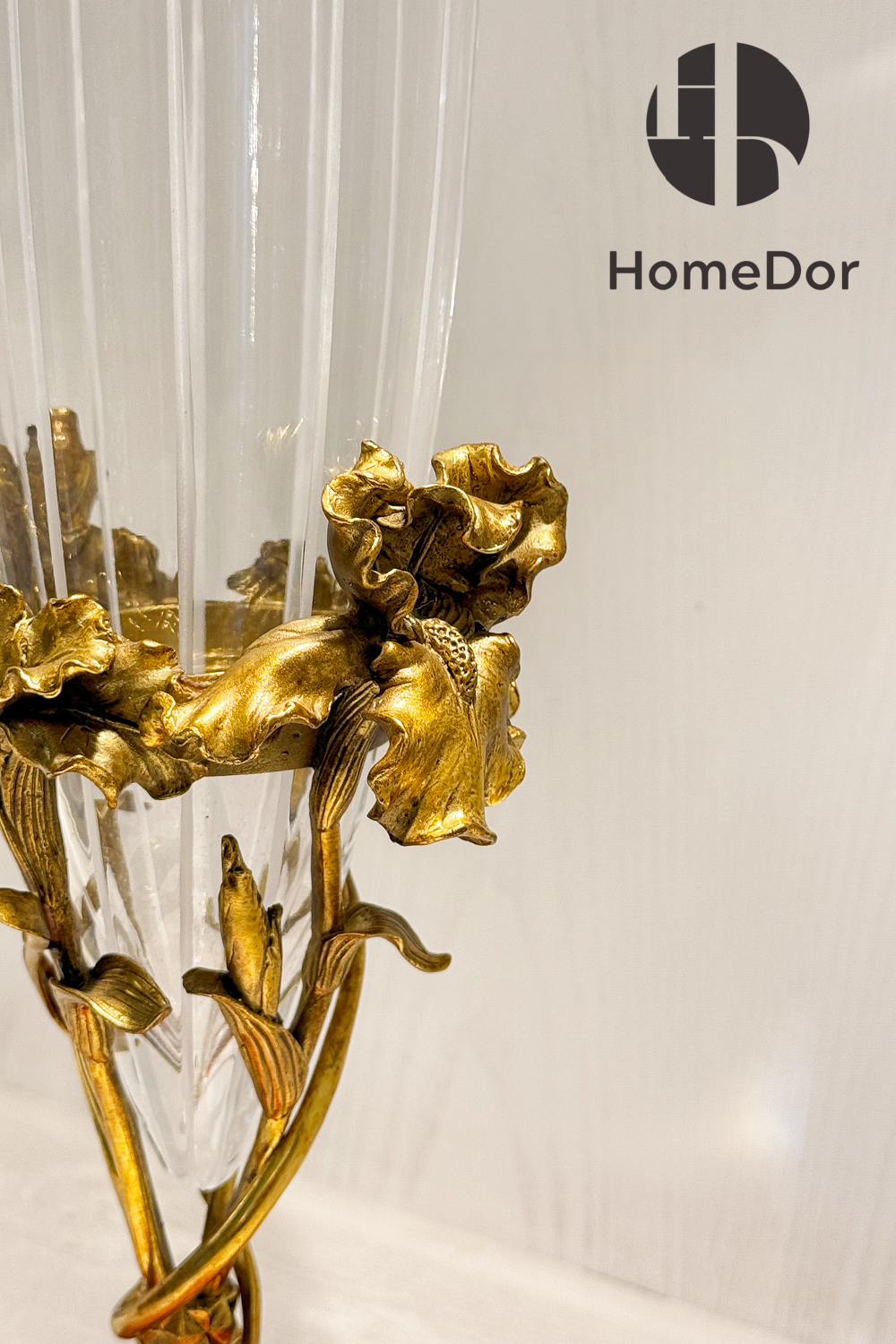 Prague Collection Crystal Glass Vase with Distinctive Bases Style A Detail