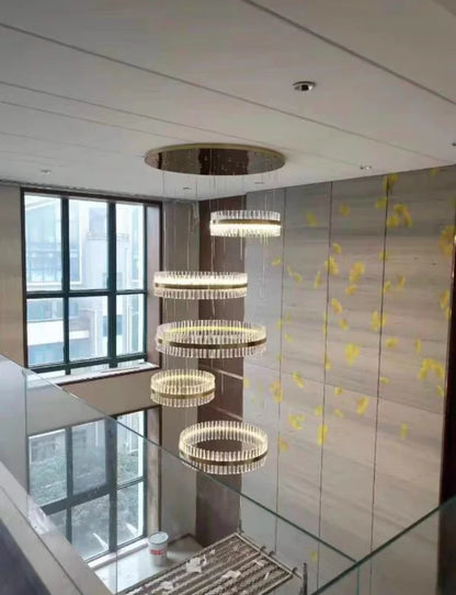 HomeDor 5-Ring Crystal Chandelier in Gold Finish
