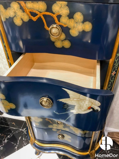 خزانة أدراج فاخرة من هوم دور، مزينة برسومات صينية يدوية، عليها طائر الكركي وخشب الصنوبر.