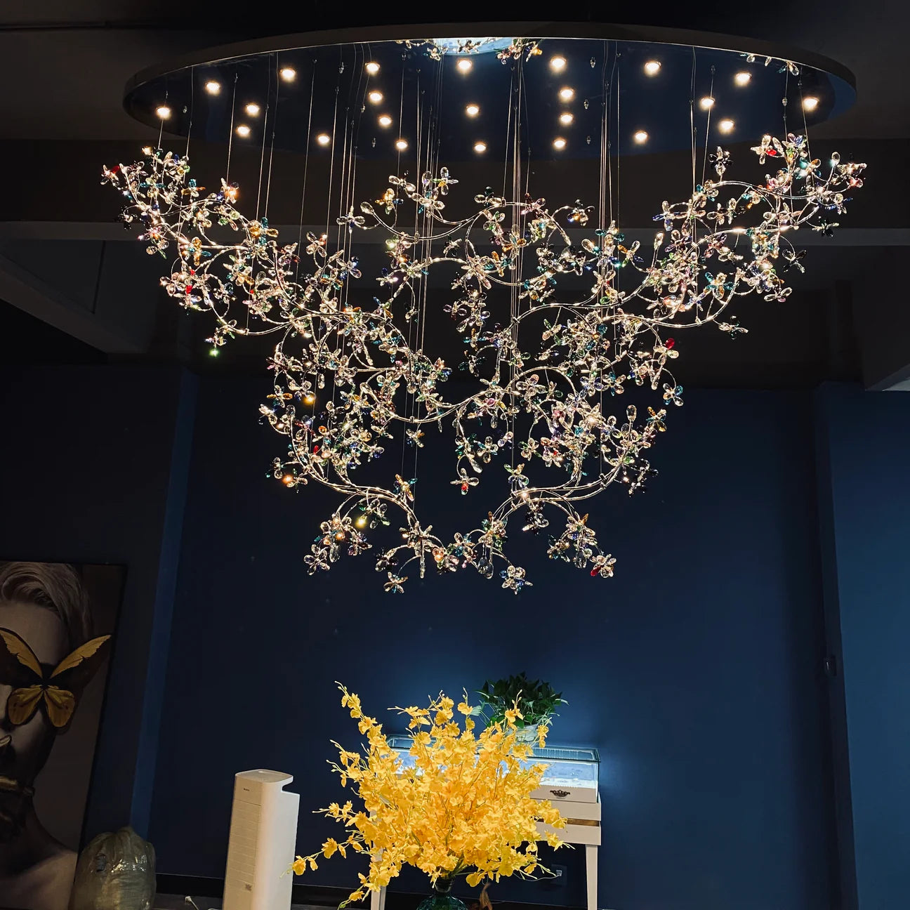 HomeDor Lily Colored Flower Branch Chandelier