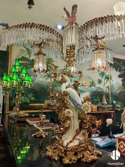 HomeDor × FH&amp;Home | Lámpara de mesa con flecos de cristal Avian Melody Chinoiserie