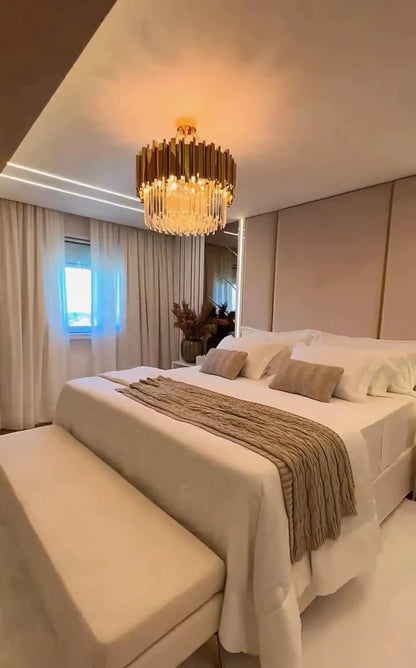 Lampadario classico rotondo in cristallo Lohsen con finitura dorata