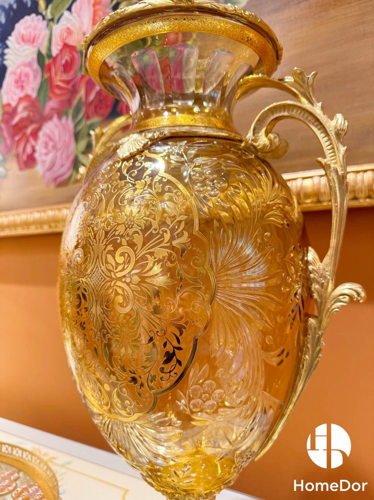 Aurora Glass Gilded Palace Amphora with Belle Époque Ornament