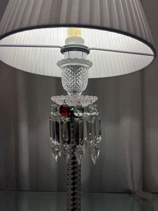 HomeDor Premium Laurel Vintage Luxury Lampshade Table Lamp in Black/White