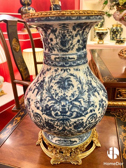 Blue & White Chinoiserie Garlic-Neck Vase