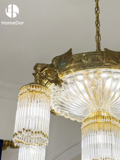 HomeDor × FH&amp;Home | Lámpara de araña clásica europea de latón con forma de pájaro y detalles de cristal