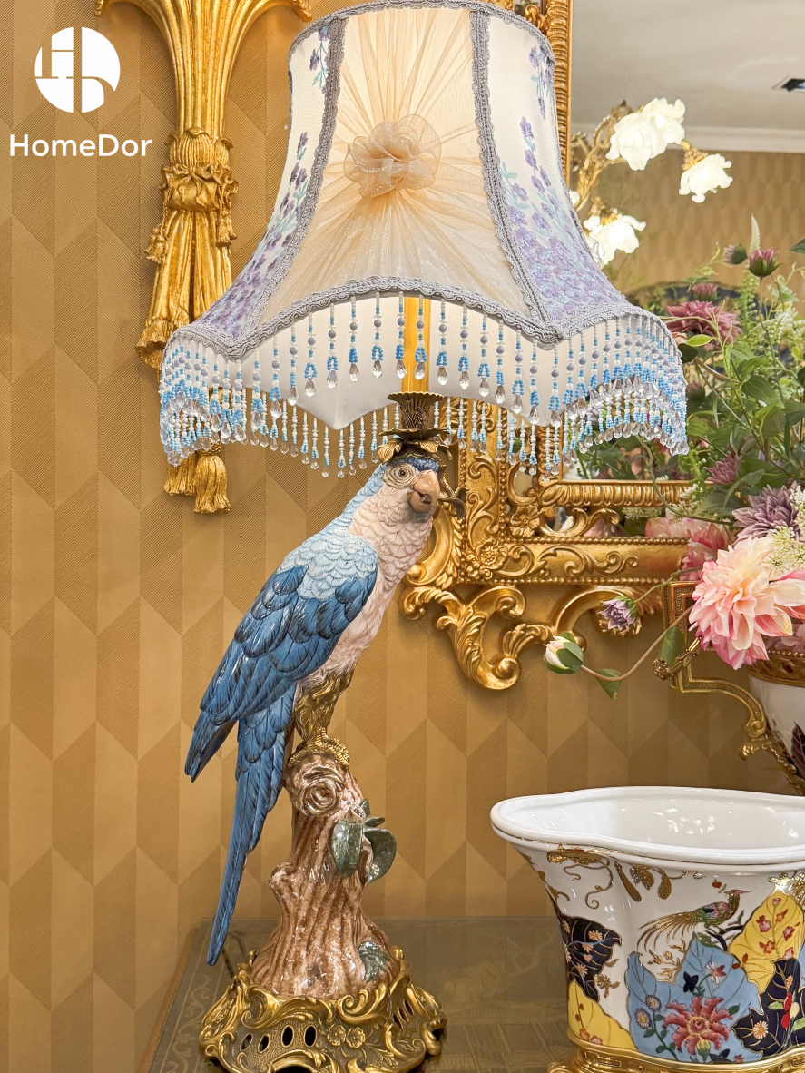 Classic_Fringe_Lampshade_Parrot_Table_Lamp_Detail