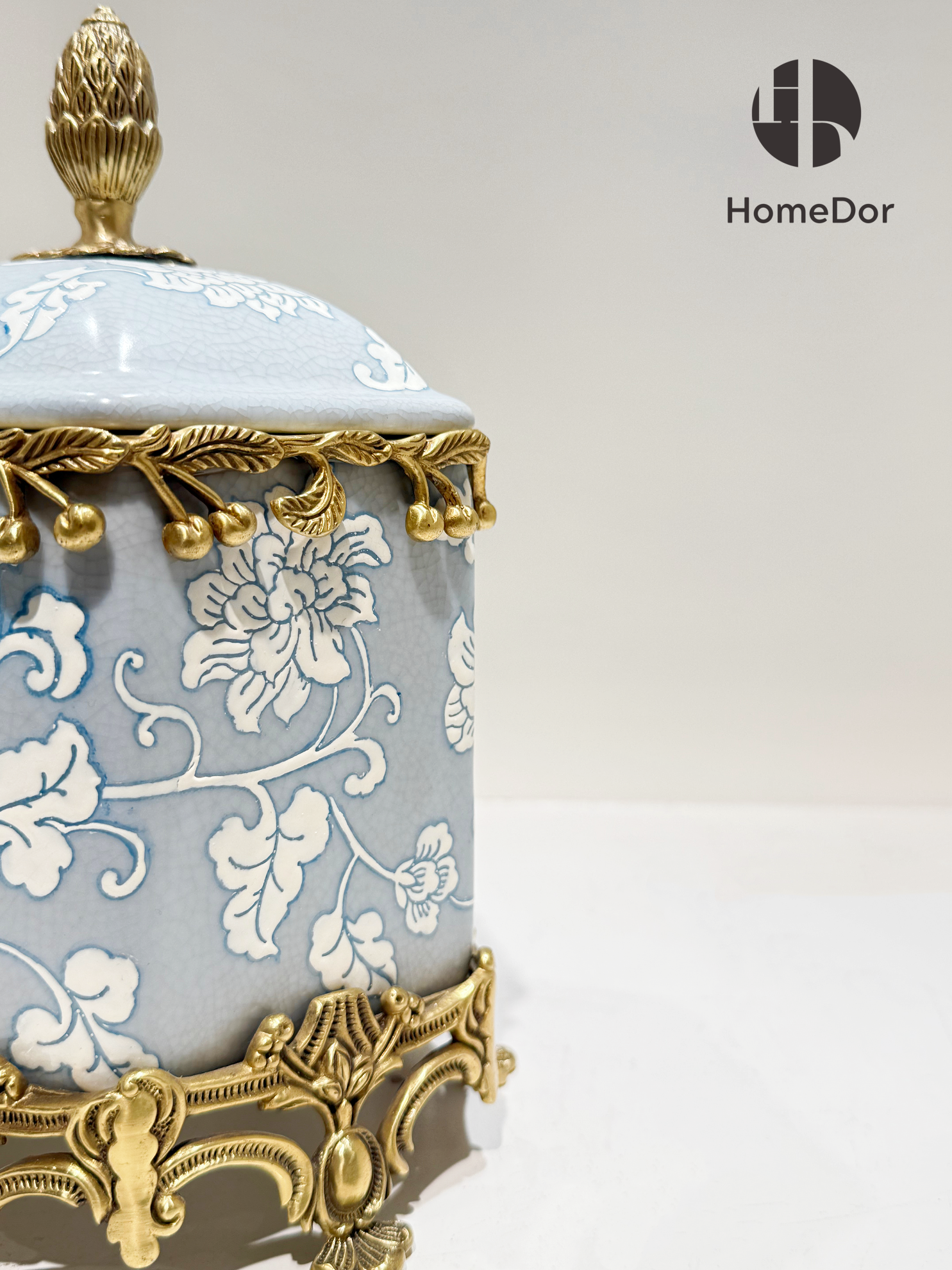 HomeDor-Elegant Pale Blue Blossom Ceramic Brass Decor Jar/Canister-L19cm X W17cm X H23cm-