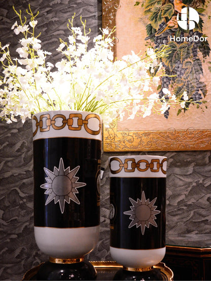 Exquisite Porcelain Vases with Ornate Golden Chain and Starburst Motifs3