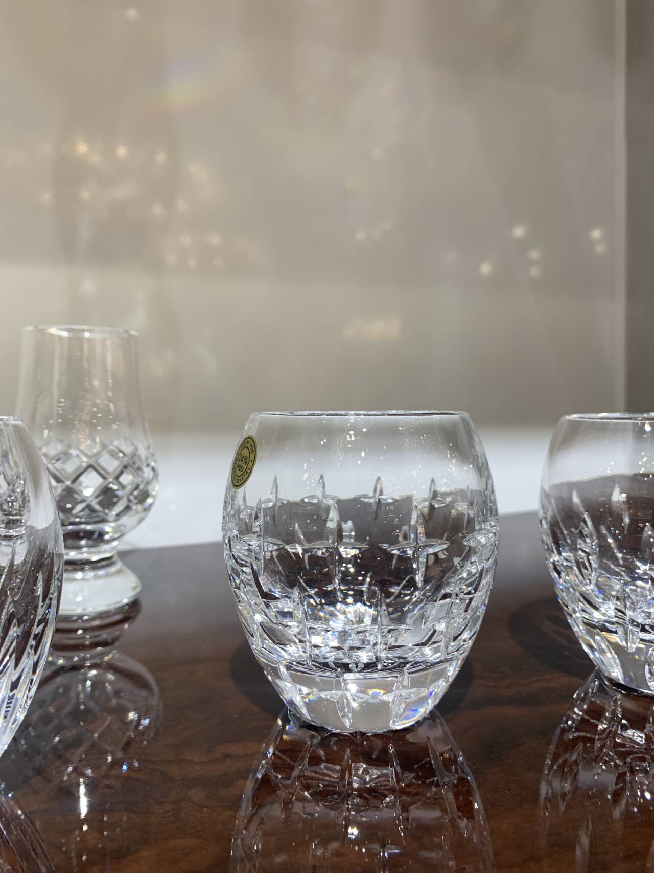 HomeDor Luxury Crystal Engraved Black Tea Cup
