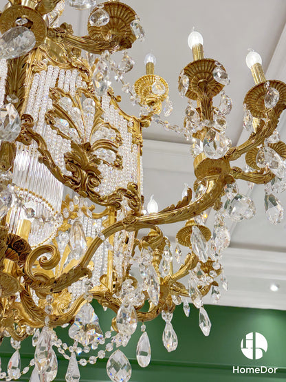 This luxury palace style chandelier is made of brass and crystal, it's perfect for luxury suite, living room, dining hall. 
