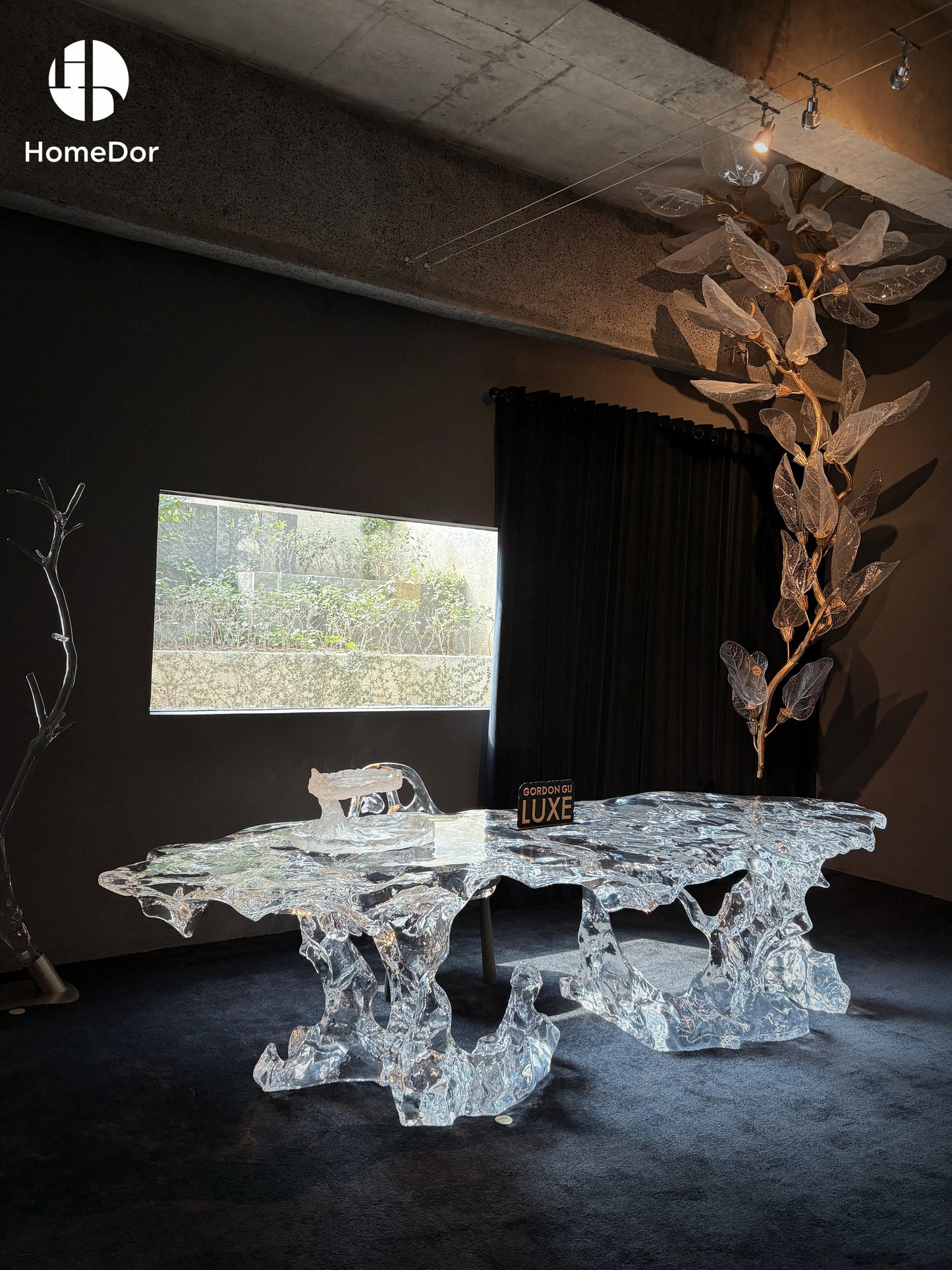 Luxury Ten Facets Elegance Artisan-Made Glacier Crystal Table by Gordon Gu