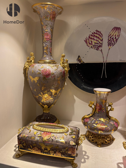 Inspired by the romance of Belle Époque decorative arts and the poetic beauty of nature, the ensemble evokes the quiet elegance of a garden at dusk. Light moves gently across its surfaces, revealing subtle transitions of color and texture that change throughout the day, much like the shifting tones of the evening sky.