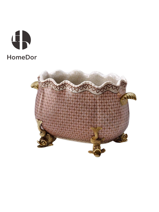 Basketweave Fish-Foot Jardinière