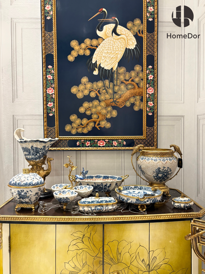 HomeDor × FH&amp;Home | Exquisito jarrón de porcelana azul y blanca con asas de latón en forma de pájaro