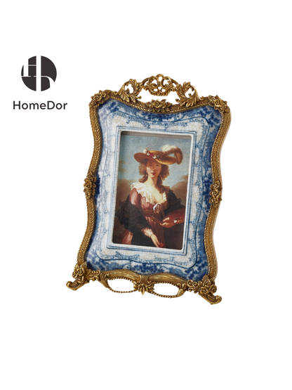 مجموعة إطارات صور من الخزف الصيني الأزرق والأبيض من هوم دور، مطلية بالذهب