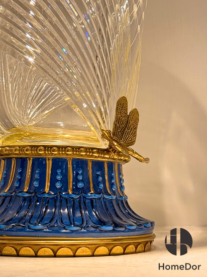 Jarrón de cristal con corte geométrico azul de la colección HomeDor Prague