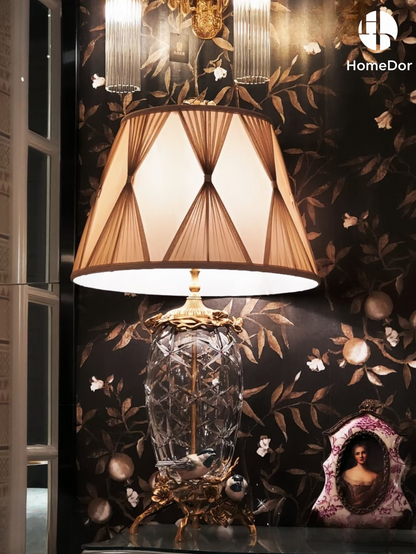 HomeDor × FH&amp;Home | Lámpara de mesa de cristal con pliegues de filigrana y diseño de pájaros