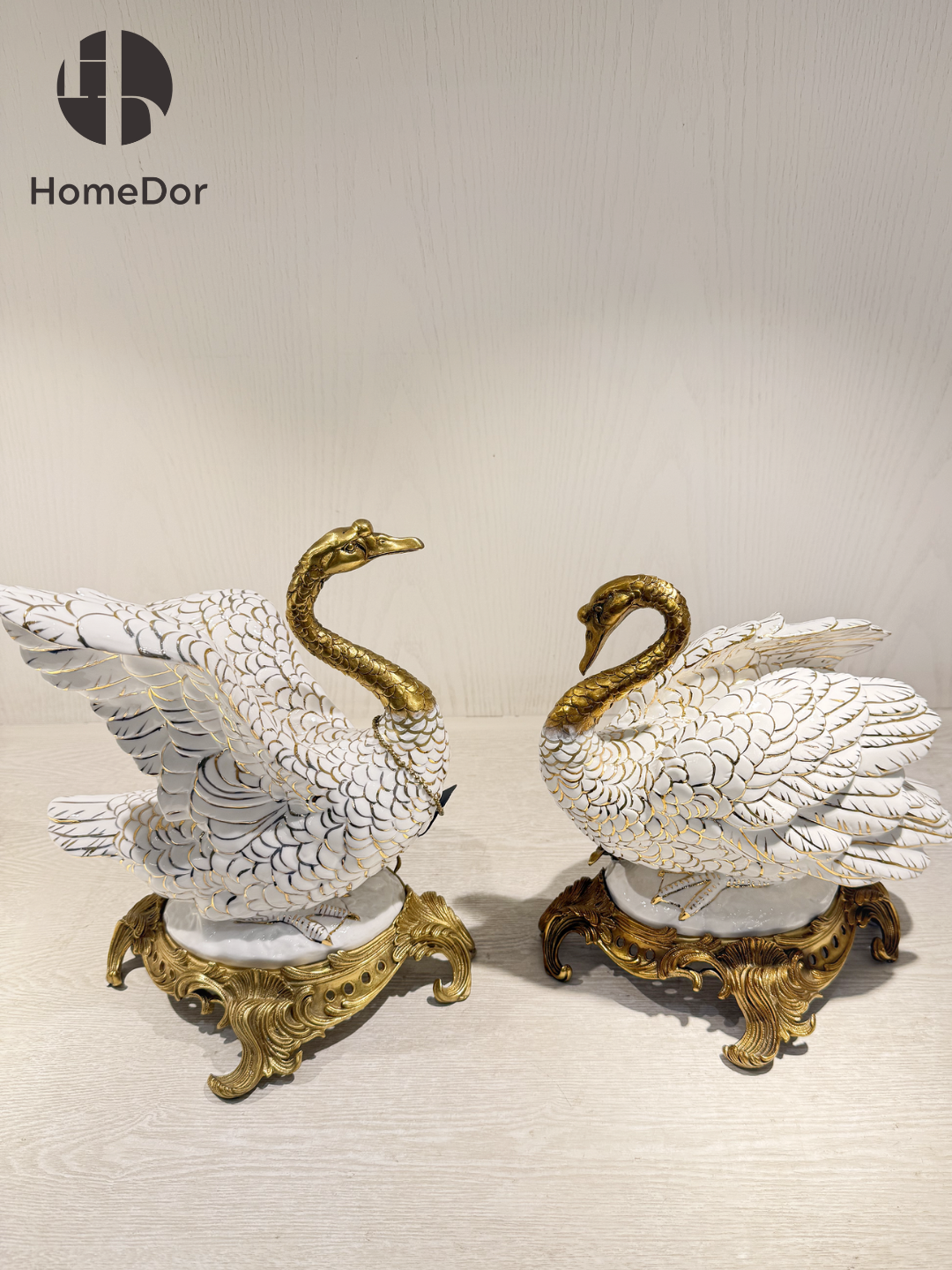 HomeDor HomeDor × FH&Home | Exquisite Baroque-inspired Porcelain Swan Sculpture with Gilded Copper Base-Table Decor-Style A/L24cm × W20cm × H24cm-
