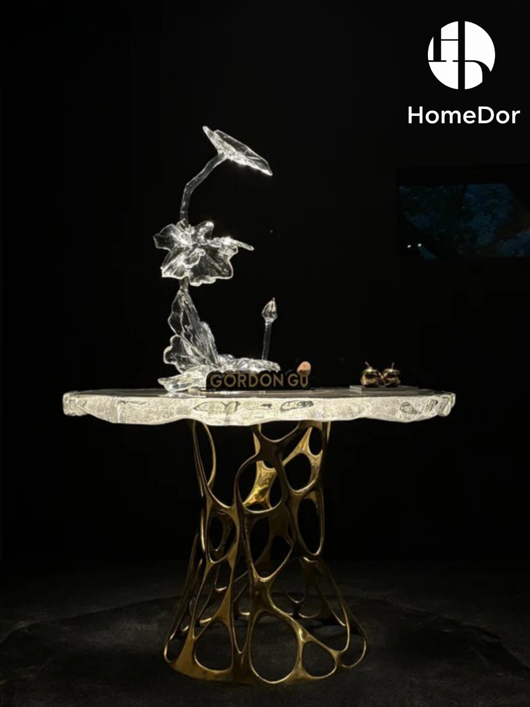 Luxury Tree Grain Glacier Crystal Artistic Round Table by Gordon Gu