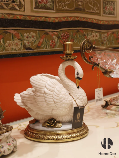 HomeDor Exquisito candelabro clásico de porcelana con forma de cisne de cobre