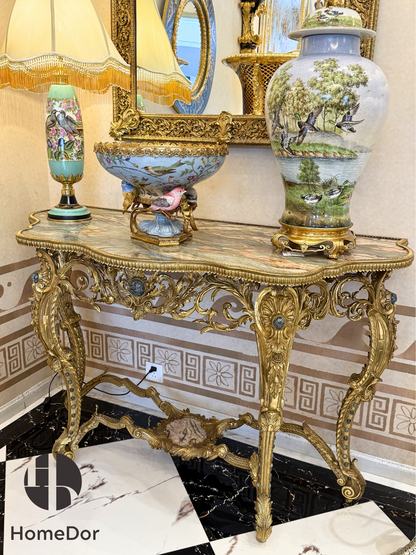 HomeDor × FH&amp;Home | Lujosa consola de mármol con detalles en latón 