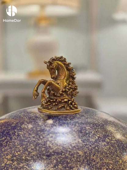 Imperial Amethyst Porphyry Garniture