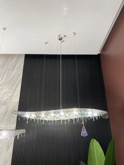 Lampadario in cristallo ad onda a forma di S Lorella