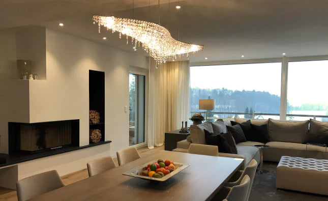 Lampadario in cristallo ad onda a forma di S Lorella