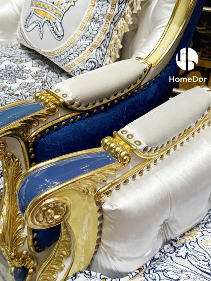 HomeDor × FH&amp;Home | أريكة من خشب الماهوجني المنحوت باللون الأزرق الملكي والذهبي مع وسائد مطرزة بتاج