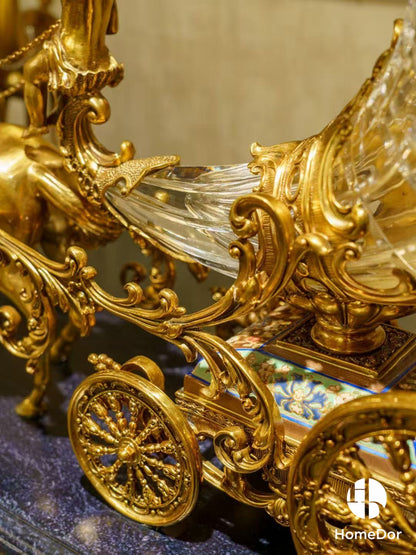 Royal Carriage Crystal Glass Chariot1