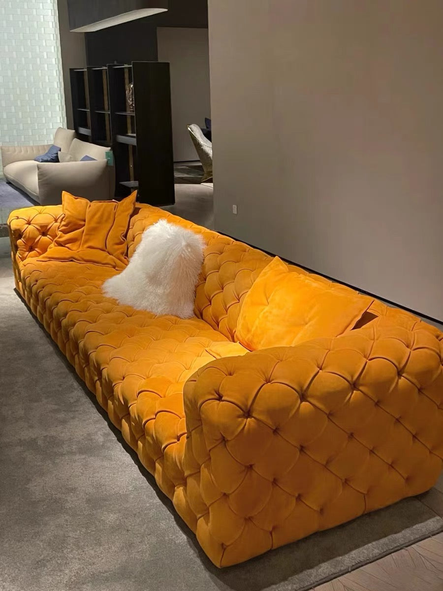 Divano capitonné in pelle di lusso Chesterfield