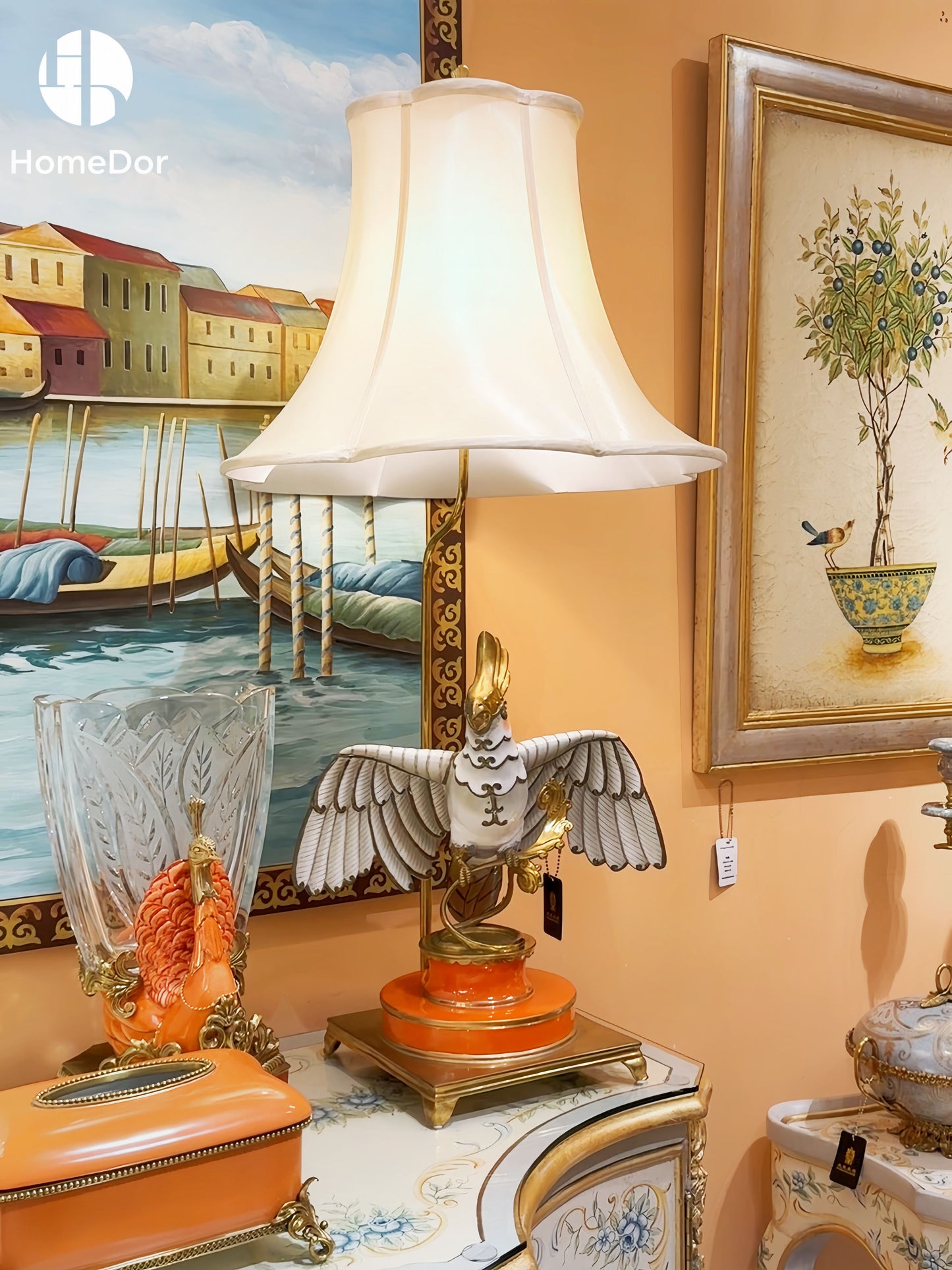 HomeDor × FH&Home | White Cockatoo Sculpture Table Lamp