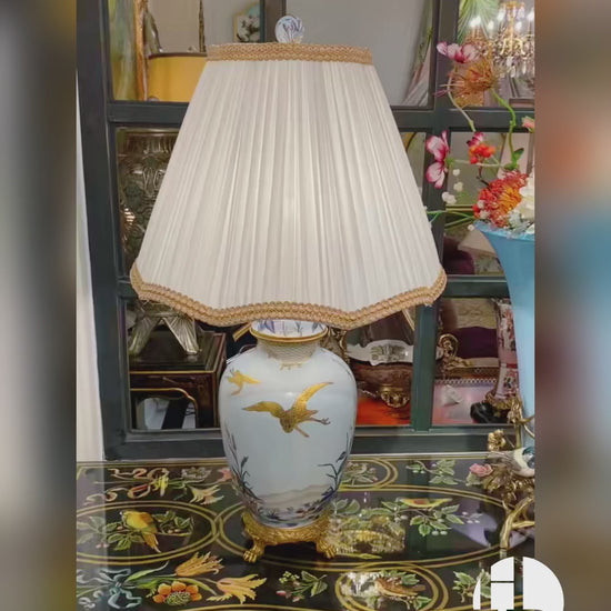 HomeDor × FH&Home | Elegant Gold - painted Crane Porcelain Table Lamp