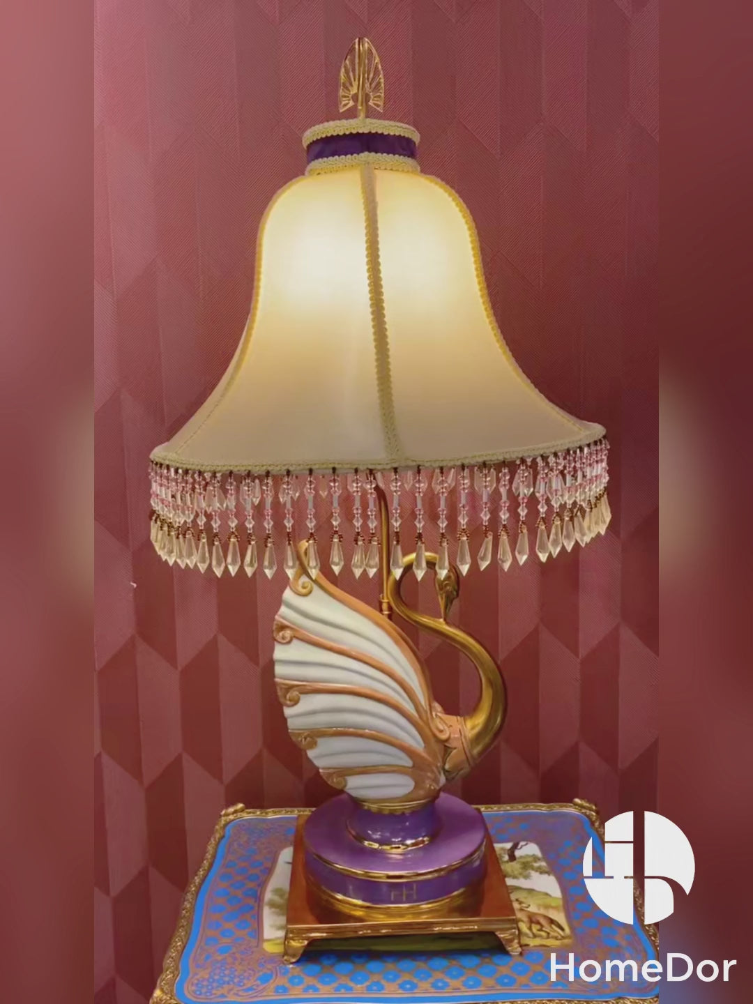 HomeDor × FH&Home | Luxury Vintage Porcelain Swan Table Lamp