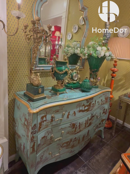 خزانة كونسول مطلية بالذهب من سلسلة مارلين من هوم دور مارلين، بتصميم صيني