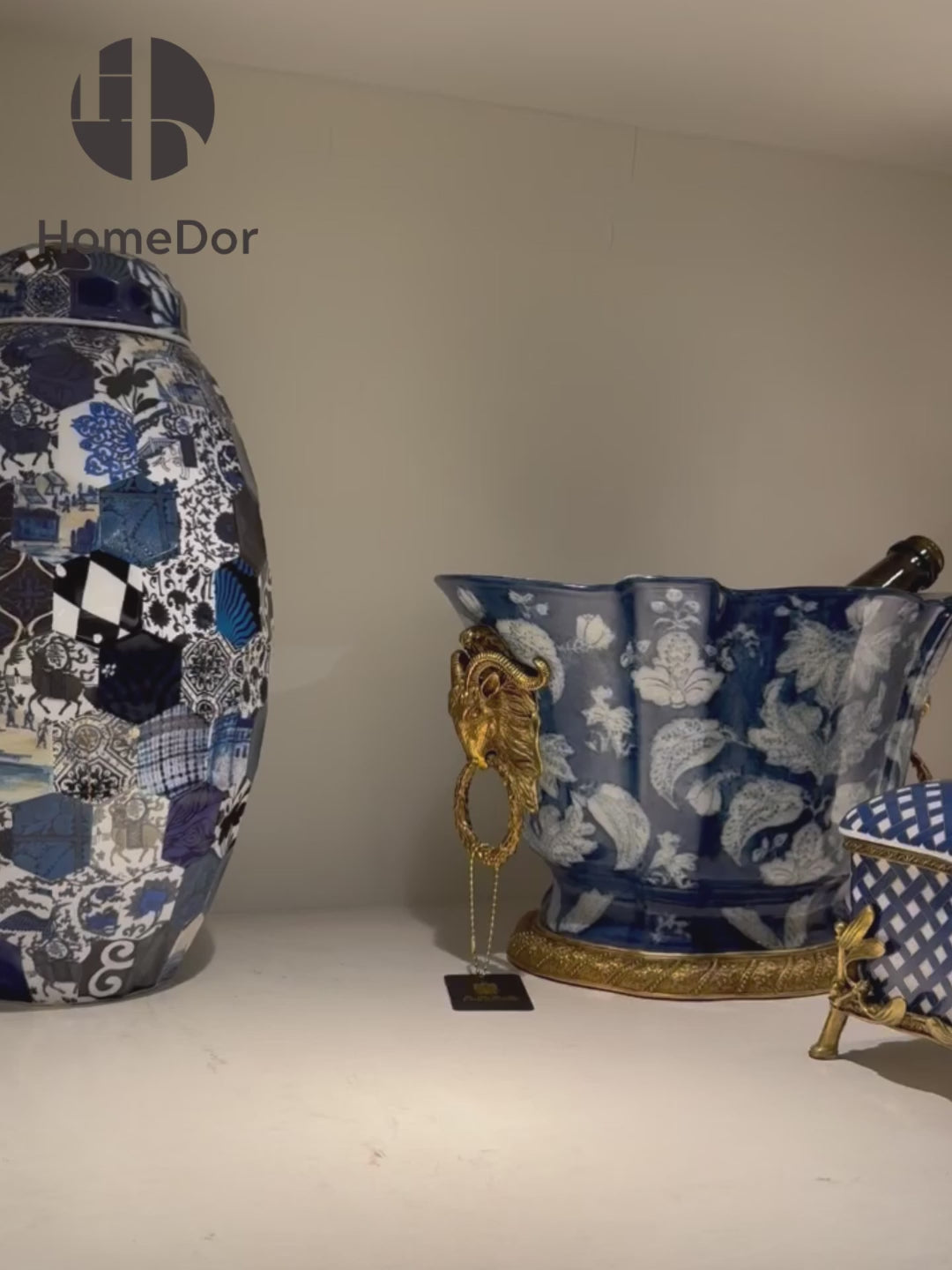 HomeDor Luxe Blue & White Gilt Goat Accent Planter1