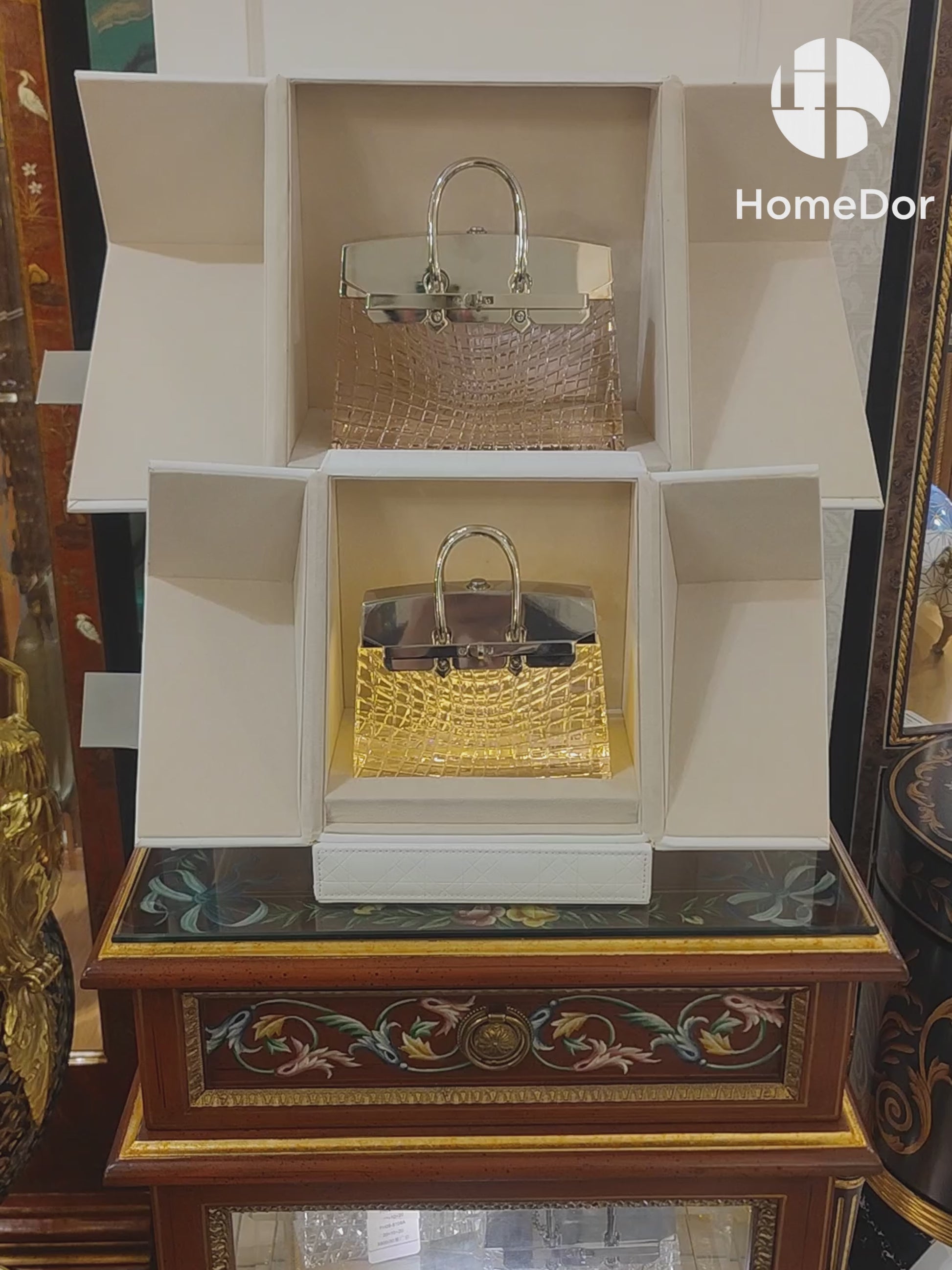 handbag light on