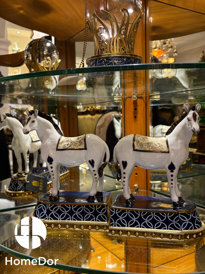 HomeDor Chinoiserie Regal Tang Horse Bookend